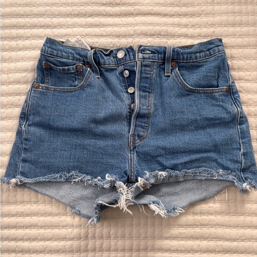 LEVI’S High-Rise Raw Hem Denim Shorts - Blue